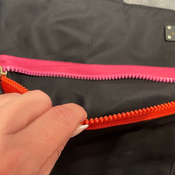 Kate Spade Black Shoulder Tote Bag w/ lots of pockets - great used condition! - Picture 4 of 10